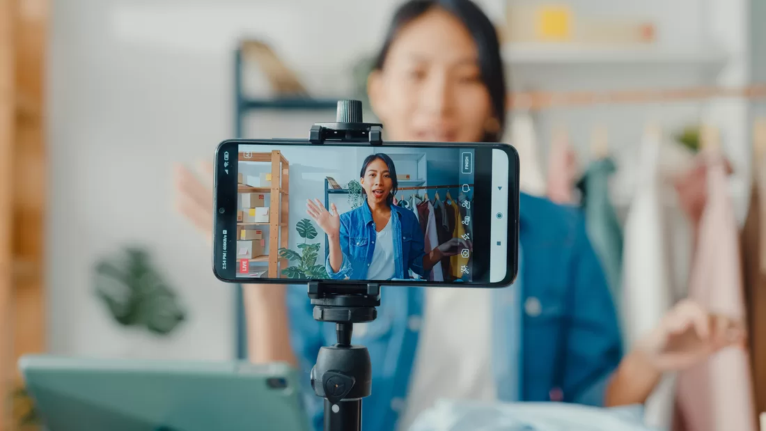 Mobile live streaming setup with presenter on camera
